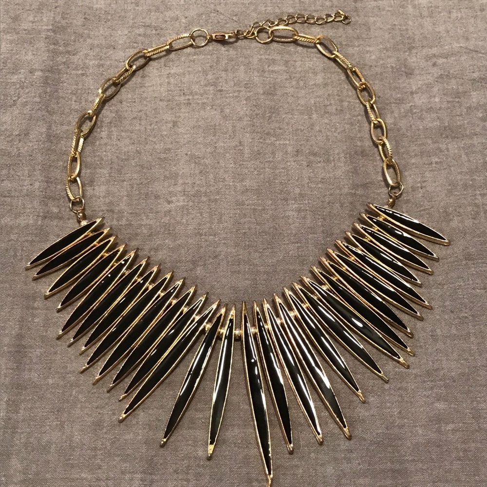Statement necklace